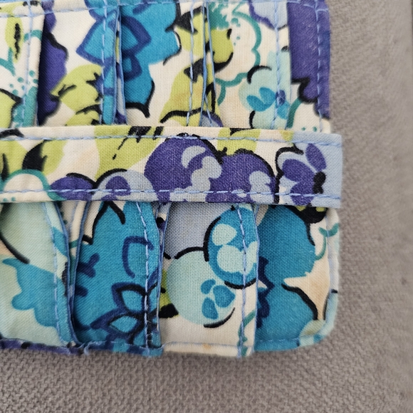Vera Bradley Ultimate Card Case Wallet in the pattern "Blueberry Blooms". - Picture 2 of 4